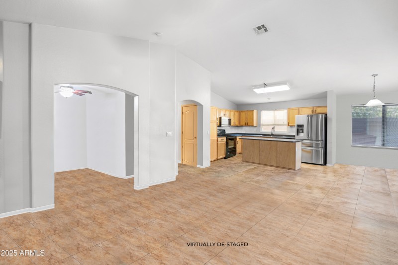 44355WOsterDr-27-2-VirtuallyDe-Staged