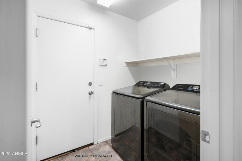 44355WOsterDr-41-2-VirtuallyDe-Staged