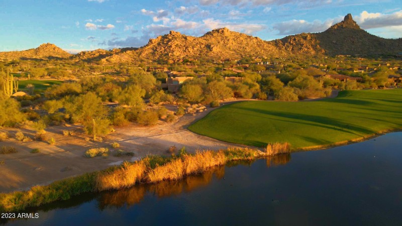 Dramatic 4th hold of Estancia