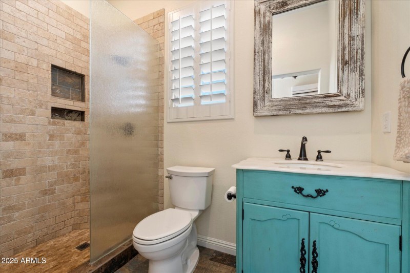 First floor suite bathroom