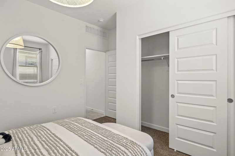 Easton Bedroom 2, Former Model pic