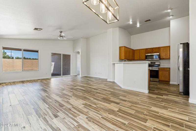 15-web-or-mls-Done Interior-21