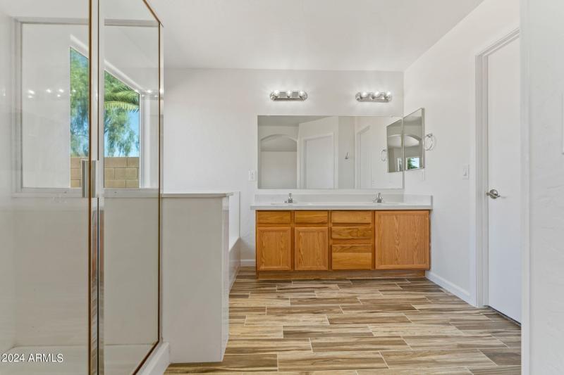 43-web-or-mls-Done Interior-9