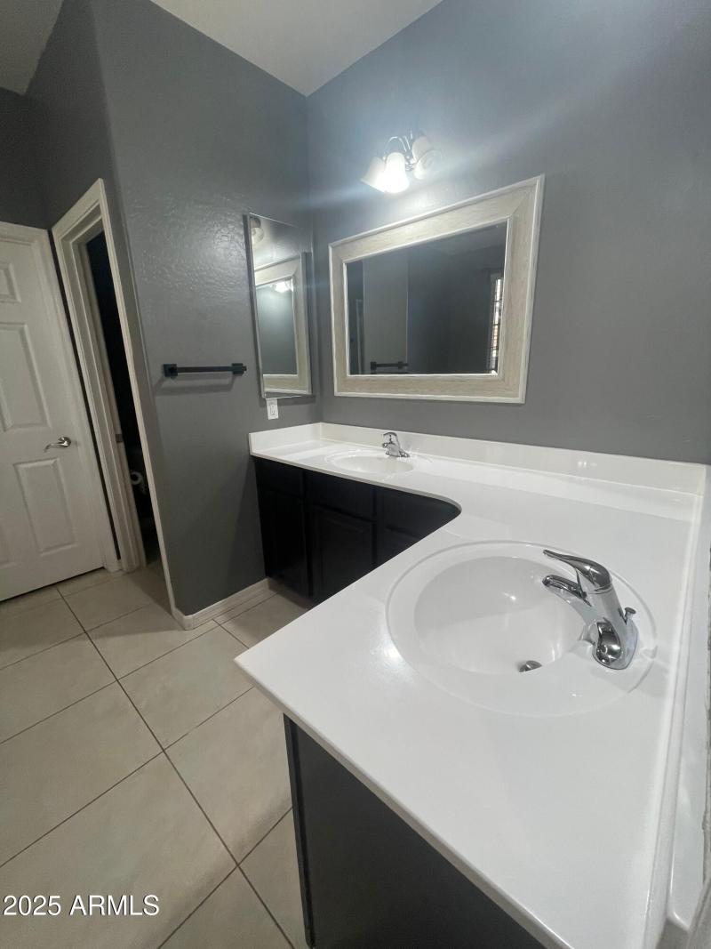 52D06D9C-61A1-44FD-A501-591416193E02