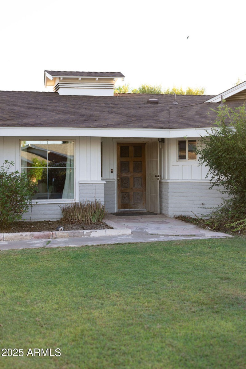 LeslieShillPhoto-ShillSunsetHouseExterio