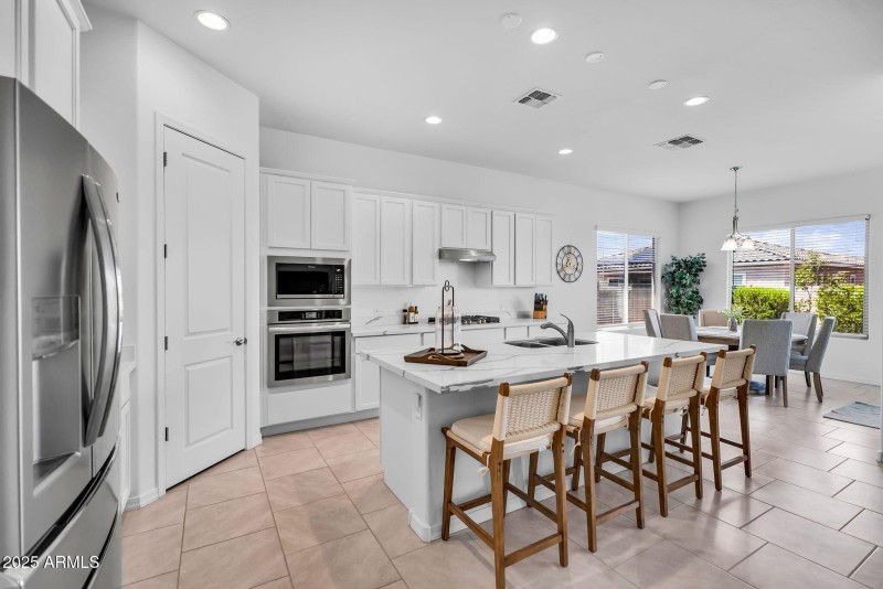 12-web-or-mls-22780 E Orion Way-16