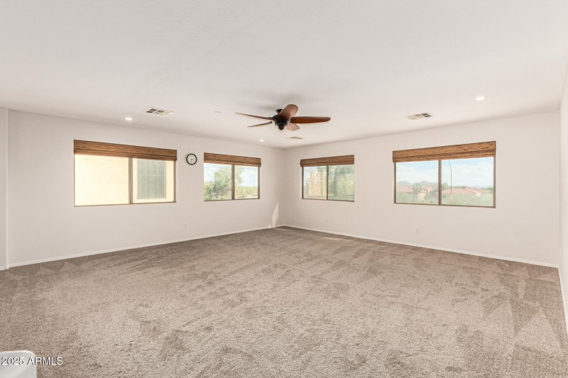 Upstairs Loft/Second Family Room