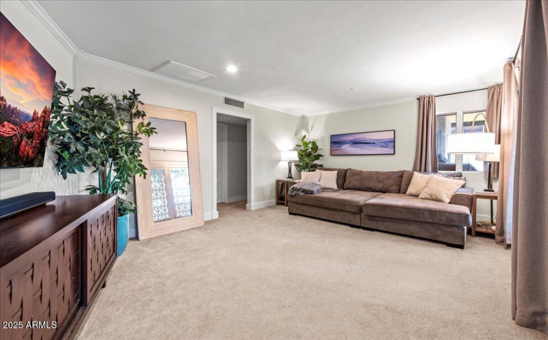 18-4721 E Calle Redonda 18