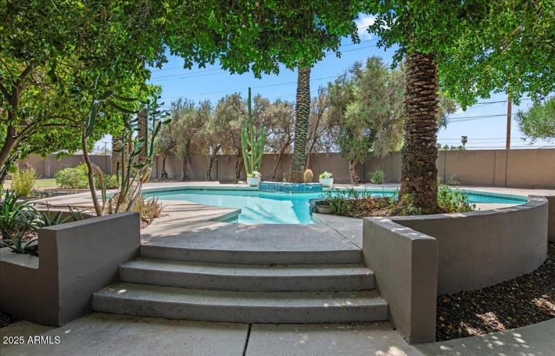 36-4721 E Calle Redonda 36