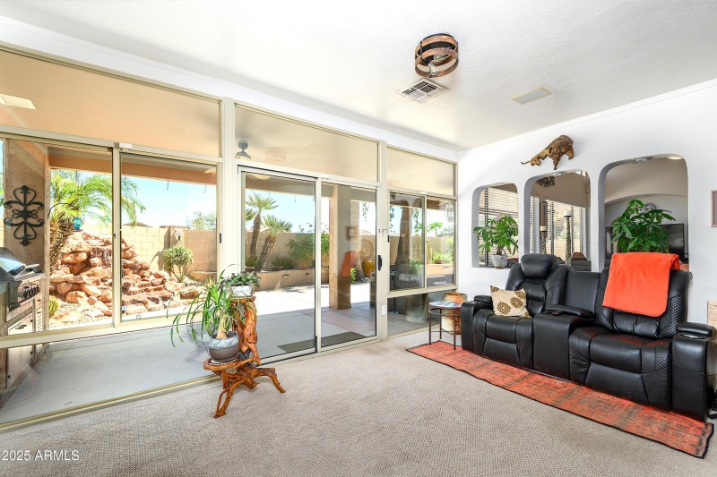 Enclosed 236 sq/ft Sun Room