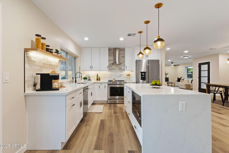 20-web-or-mls-15034-n-54th-st