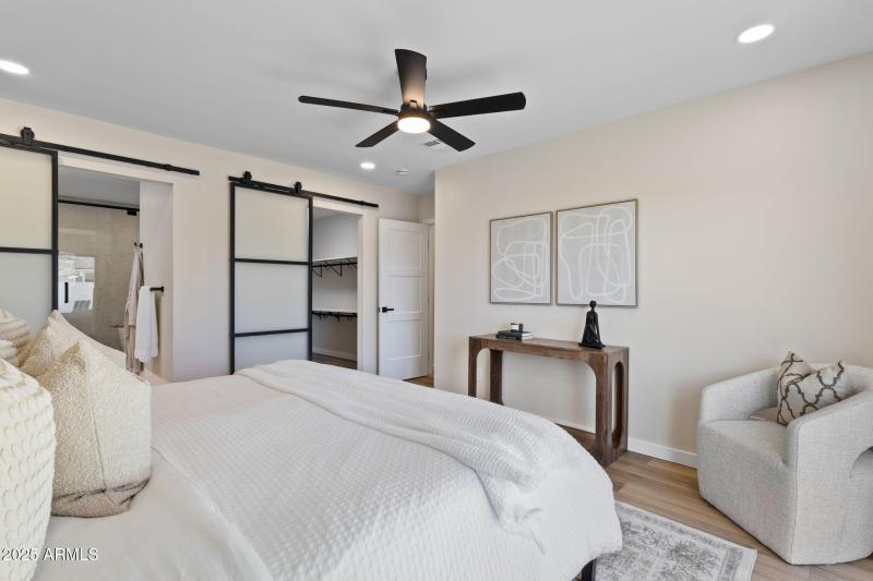 43-web-or-mls-15034-n-54th-st