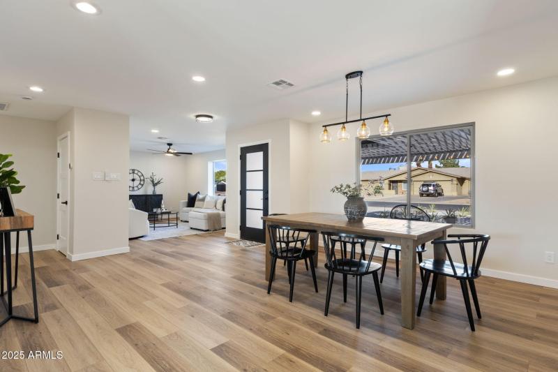 9-web-or-mls-15034-n-54th-st