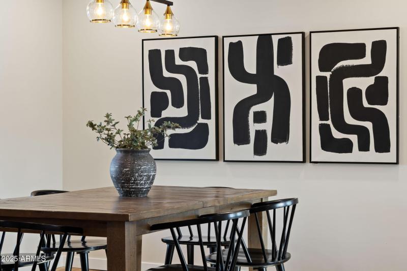 11-web-or-mls-15034-n-54th-st