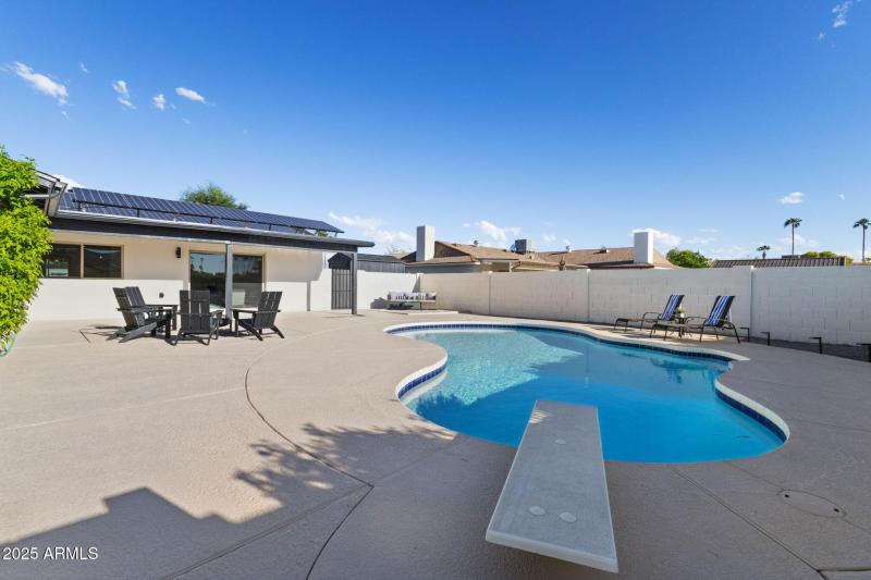 87-web-or-mls-15034-n-54th-st