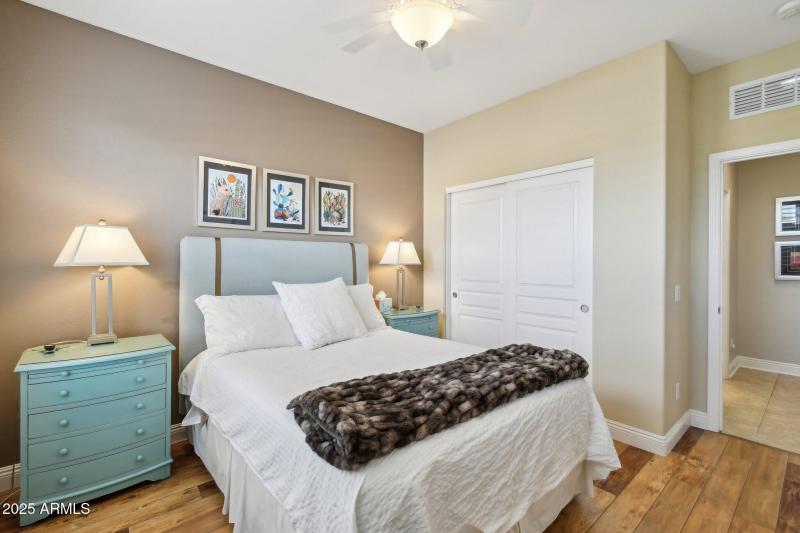 18-web-or-mls-N 155th Dr-04042025-016