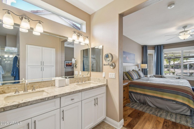 26-web-or-mls-N 155th Dr-04042025-024