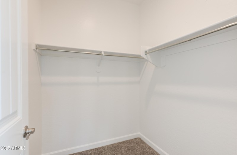 19 Master closet (1)