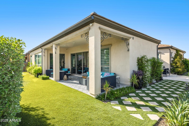 351 E Santa Lucia-33