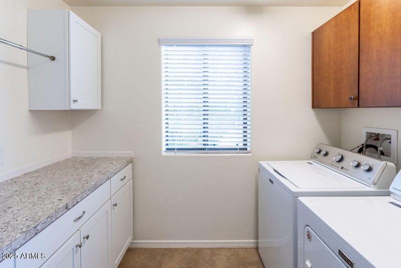 762SClubhouseLn-9