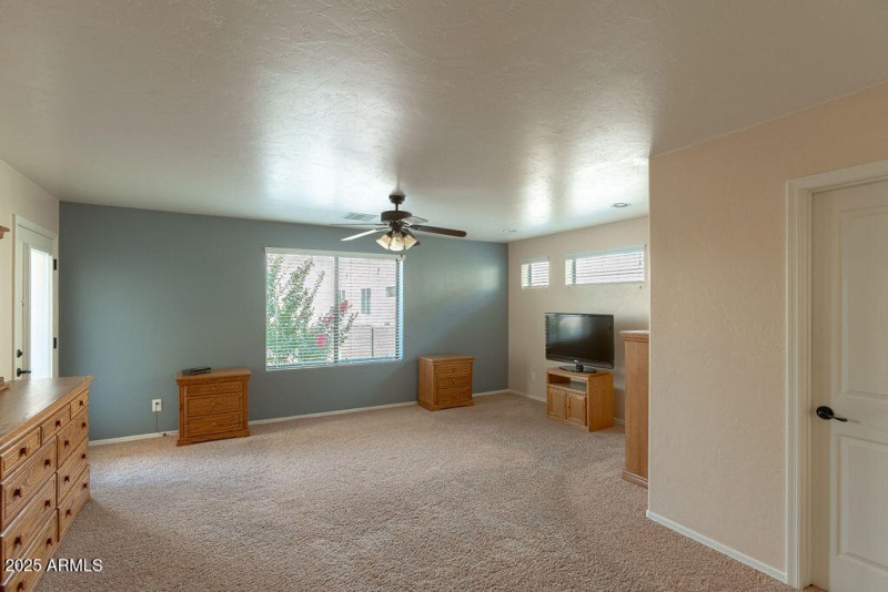 762SClubhouseLn-29