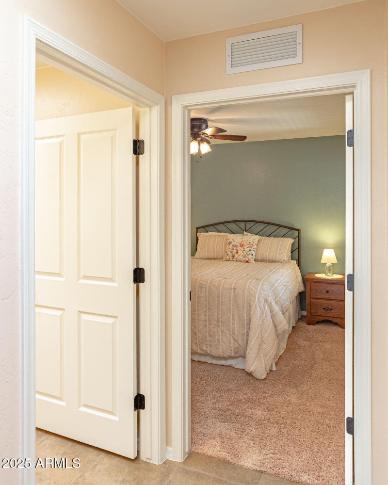 762SClubhouseLn-30