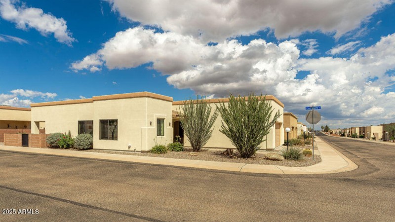 762SClubhouseLn-45