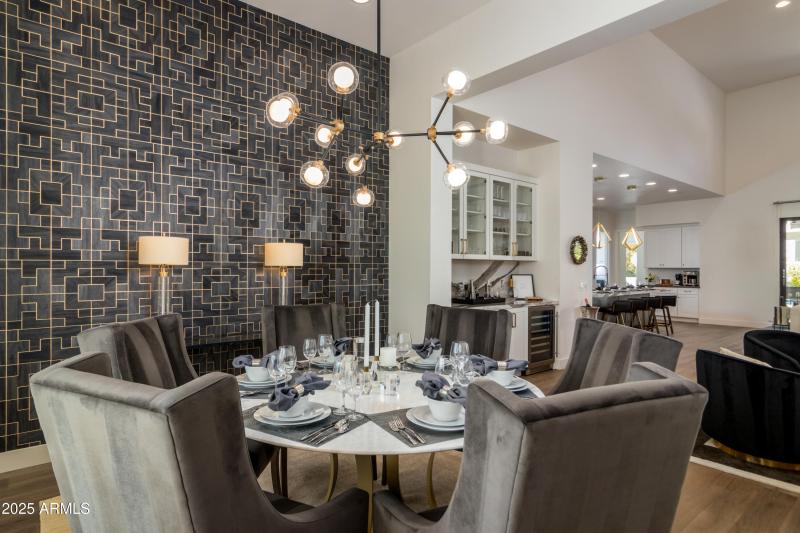 10 W Frier Dr (7).jpg-FULL