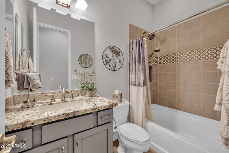 42-web-or-mls-19-print-896A6587