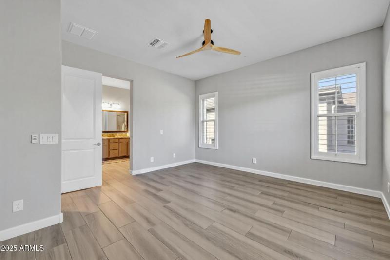 130-web-or-mls-collov-ai_20250913194522_