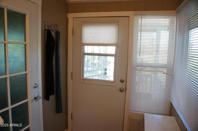 007 1/2 Bathroom exit 1