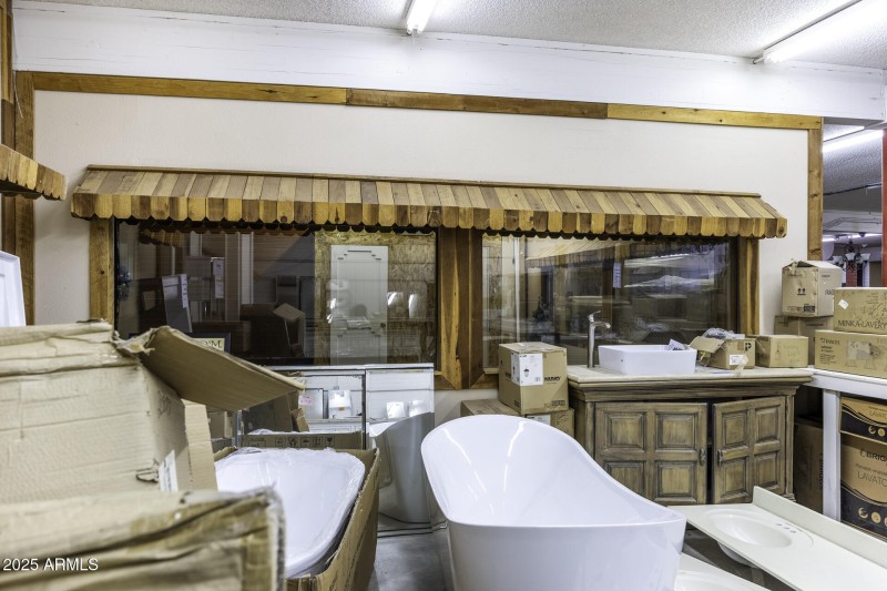 Main Showroom 17