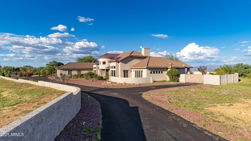 Country Luxury Estate