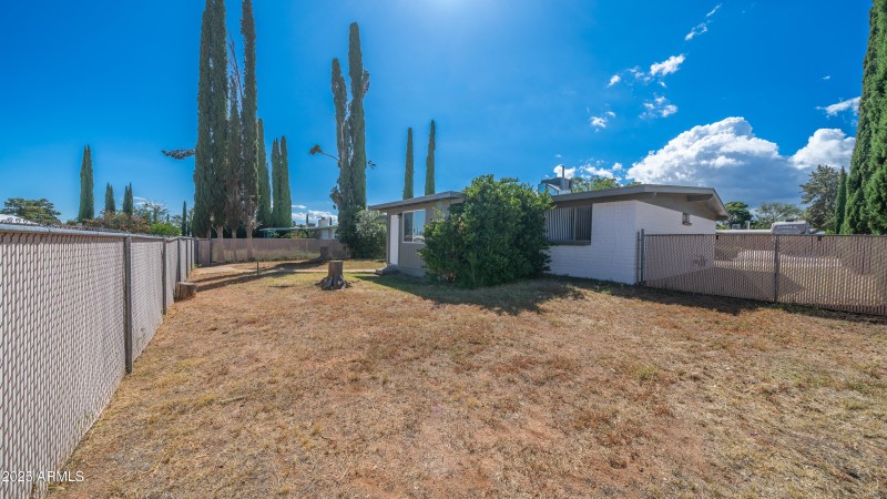 Exterior - 1517 Cushman Dr-8