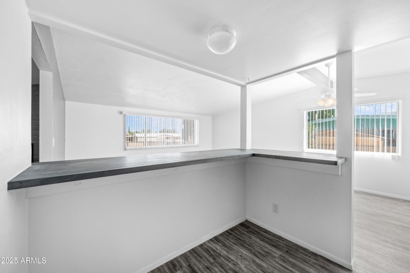 Interior - 1517 Cushman Dr-9