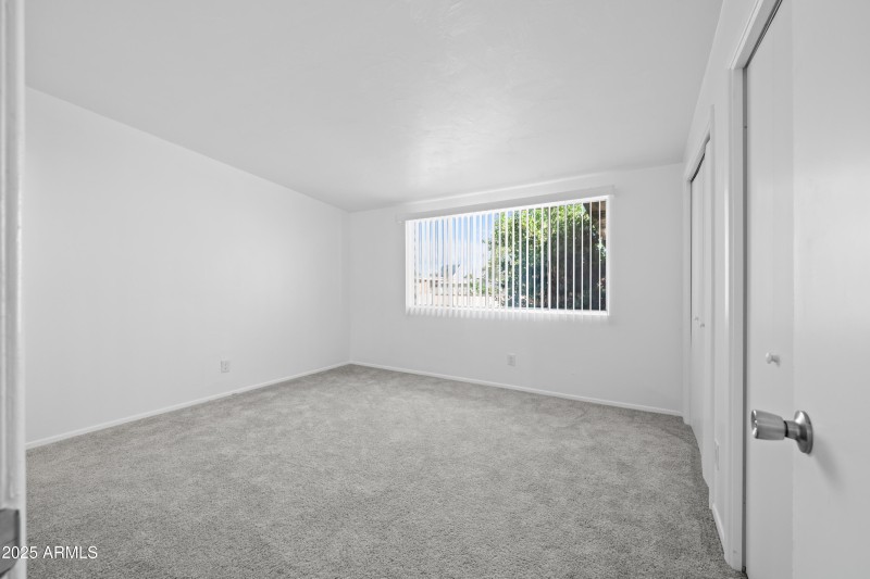 Interior - 1517 Cushman Dr-10