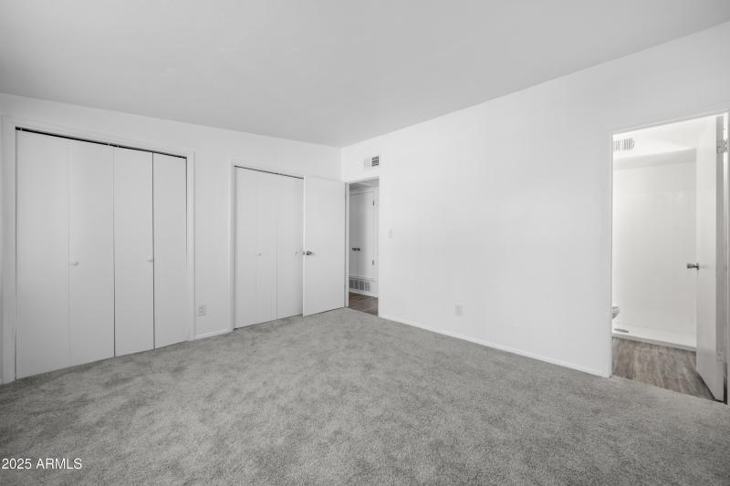 Interior - 1517 Cushman Dr-11