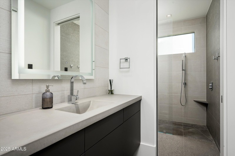 Casita Bathroom