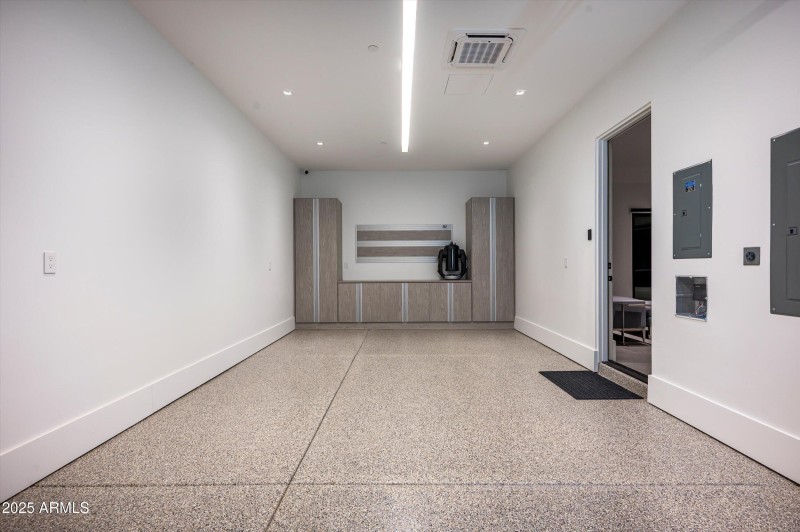 4 Car Garage