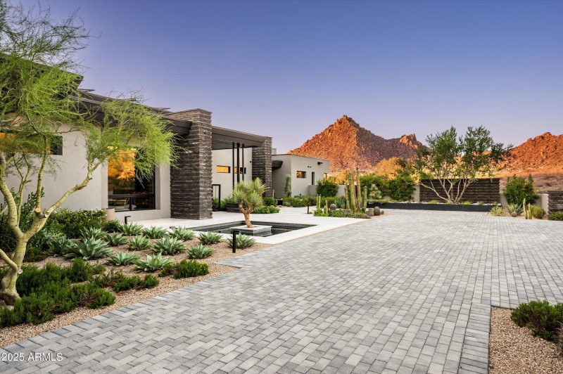 Front Entryway