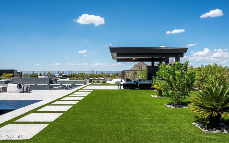 Backyard Pavers