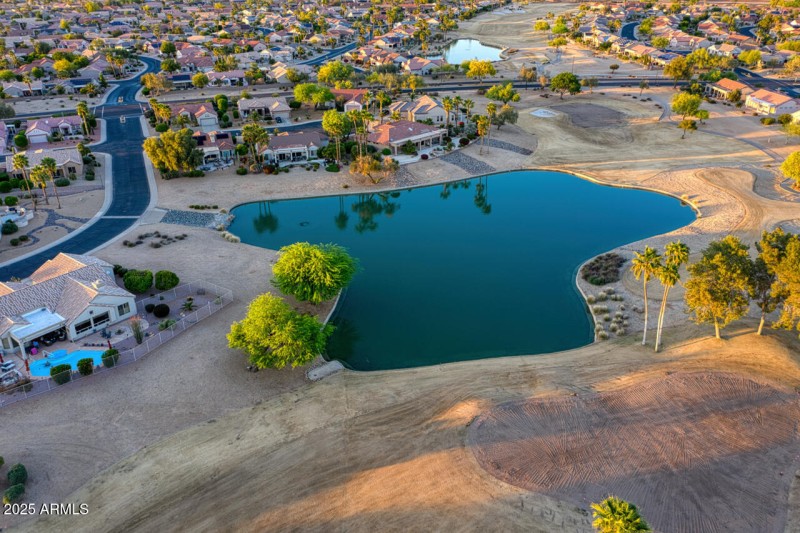 Peaceful Desert Golf Setting