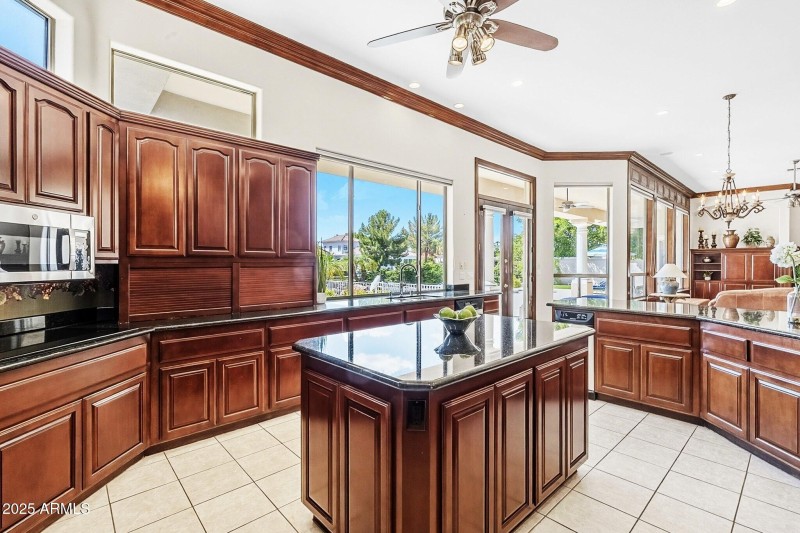 Gorgeous Cabinetry in the Kitchen