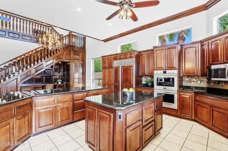 Gorgeous Cabinetry in the Kitchen