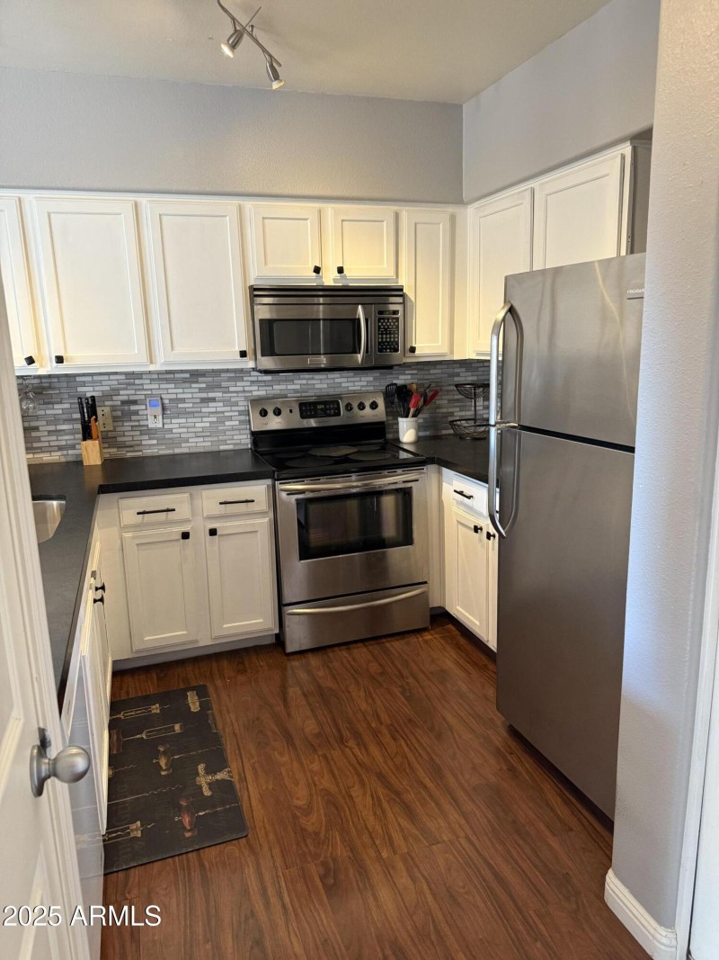 Kitchen 3