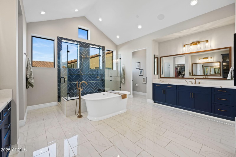 28-web-or-mls-13302-e-ranch-gate-rd