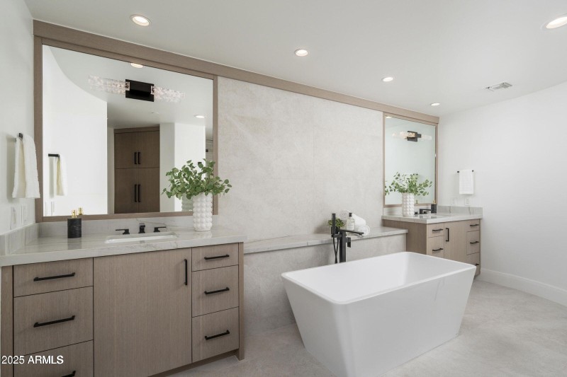 20250209181520876763000000-o