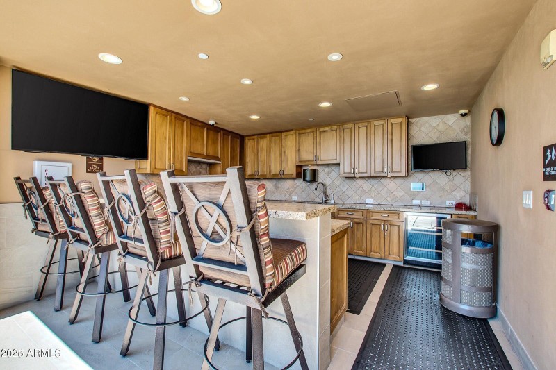 20250108051933751980000000-o