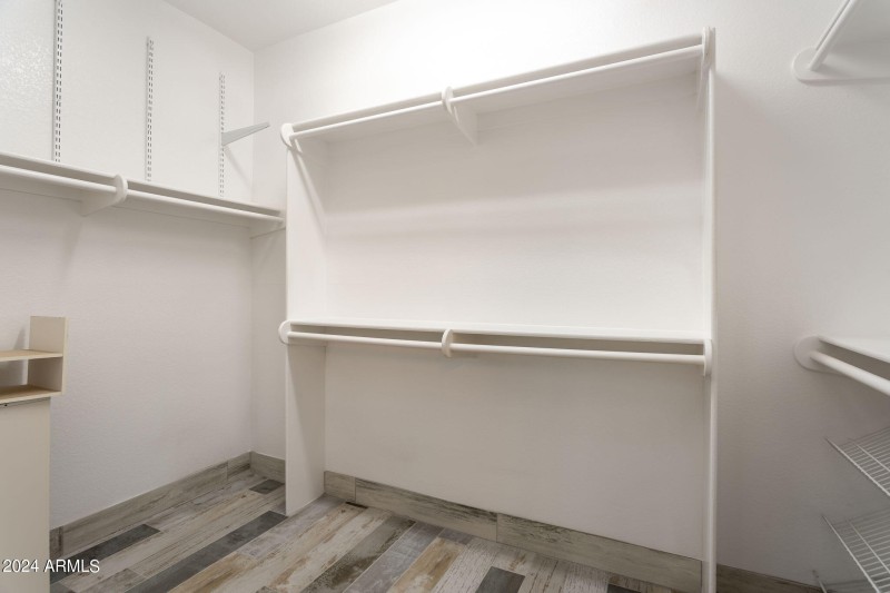 Primary Walk in Closet2