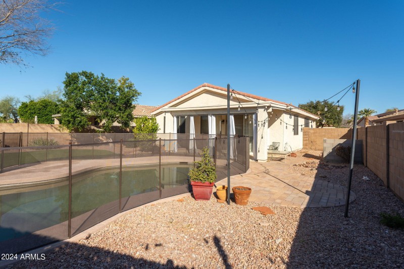 Back Yard Paver Area2